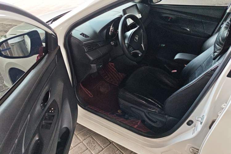 Used Toyota Vios 2022 1.5L 20th Anniversary Edition Driver Seat