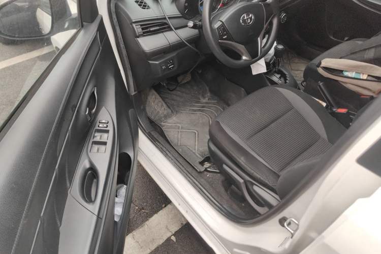 Used Toyota Vios 2022 1.5L 20th Anniversary Edition Driver Seat
