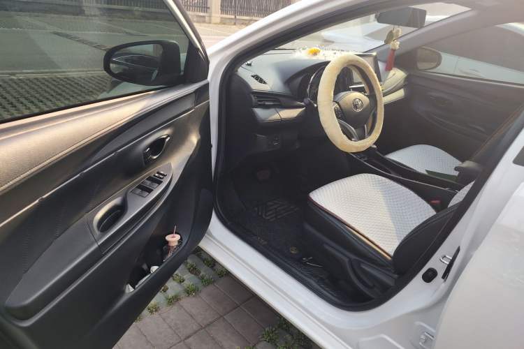 Used Toyota Vios 2022 1.5L 20th Anniversary Edition Driver Seat