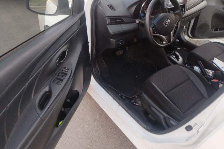 Used Toyota Vios 2022 1.5L 20th Anniversary Edition Driver Seat