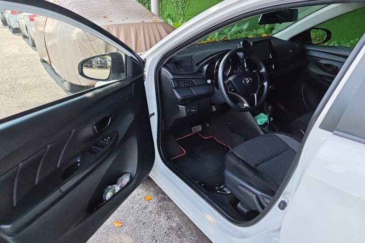 Used Toyota Vios 2022 1.5L 20th Anniversary Edition Driver Seat