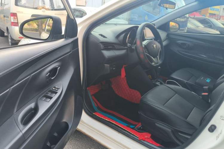 Used Toyota Vios 2022 1.5L 20th Anniversary Edition Driver Seat