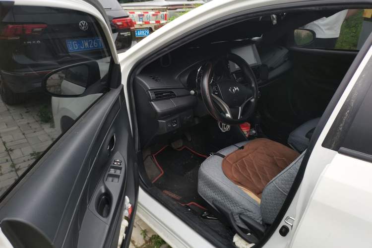 Used Toyota Vios 2022 1.5L 20th Anniversary Edition Driver Seat