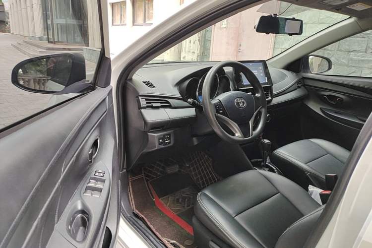 Used Toyota Vios 2022 1.5L 20th Anniversary Edition Driver Seat