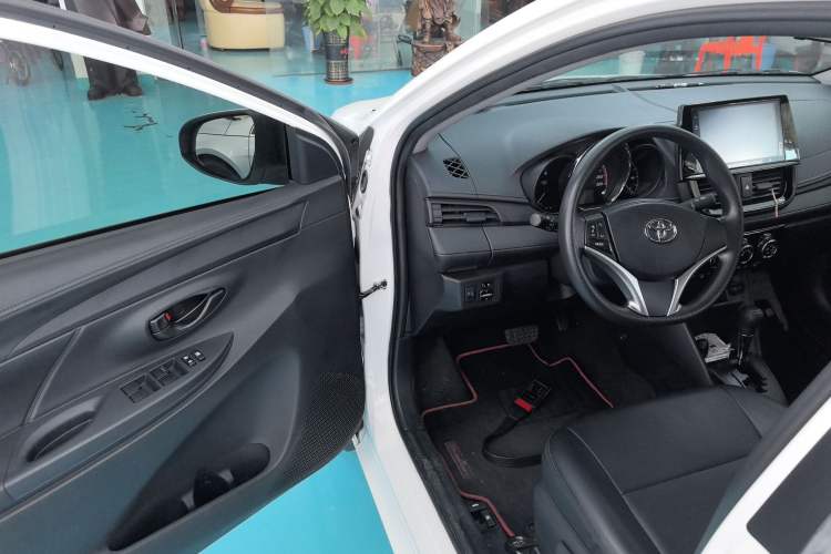 Used Toyota Vios 2022 1.5L 20th Anniversary Edition Driver Seat