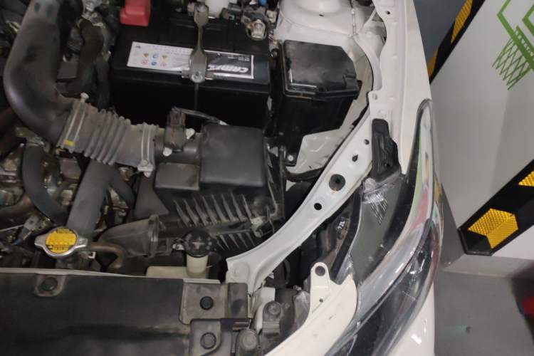 Used Toyota Vios 2022 1.5L 20th Anniversary Edition Engine Bay Left