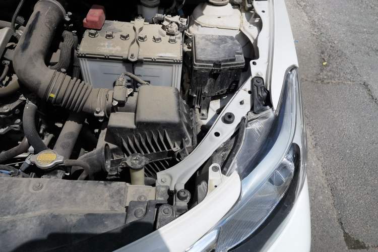 Used Toyota Vios 2022 1.5L CVT Active Drive CARE Edition Engine Bay Left