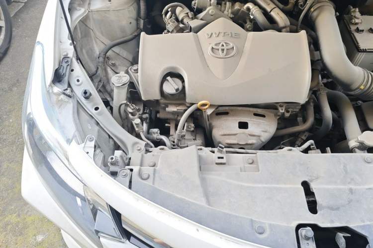 Used Toyota Vios 2022 1.5L CVT Active Drive CARE Edition Engine Bay Right