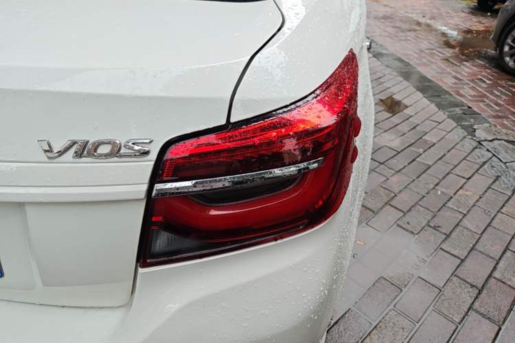 Used Toyota Vios 2022 1.5L 20th Anniversary Edition Exterior 3
