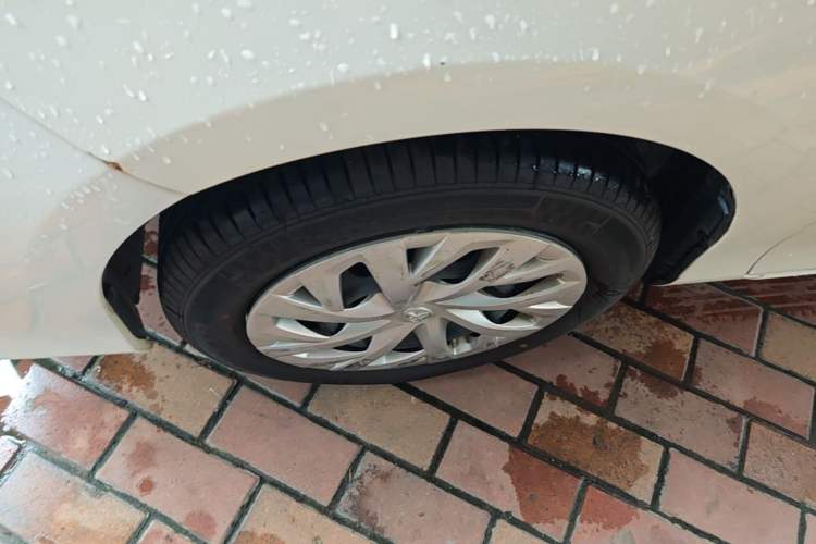 Used Toyota Vios 2022 1.5L 20th Anniversary Edition Exterior 4