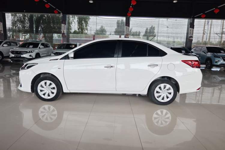 Used Toyota Vios 2022 1.5L 20th Anniversary Edition Exterior 5