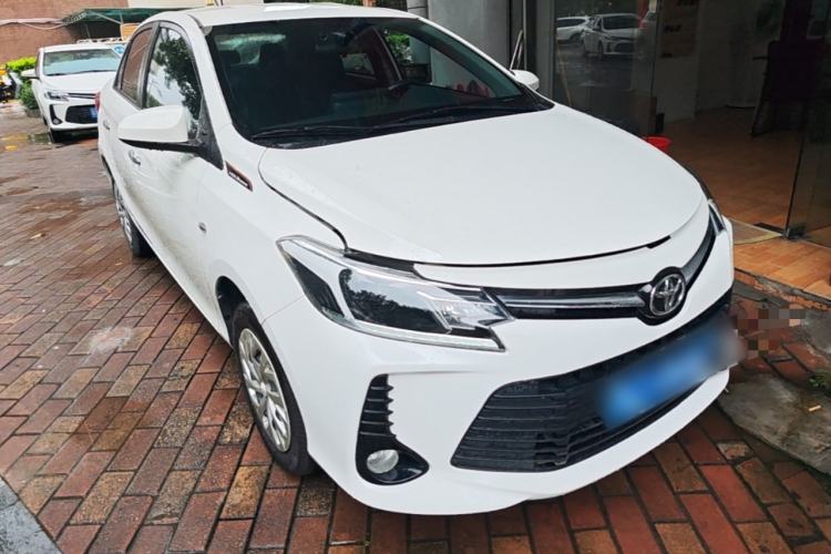 Used Toyota Vios 2022 1.5L 20th Anniversary Edition Front Right 45 Deg