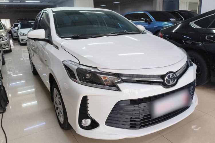 Used Toyota Vios 2022 1.5L 20th Anniversary Edition Front Right 45 Deg
