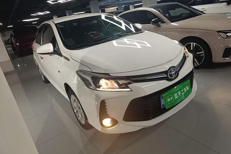 Used Toyota Vios 2022 1.5L 20th Anniversary Edition Front Right 45 Deg