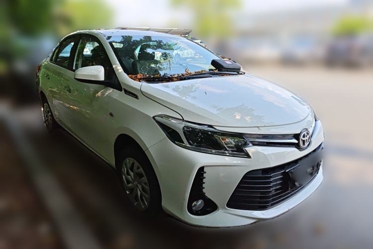 Used Toyota Vios 2022 1.5L 20th Anniversary Edition Front Right 45 Deg