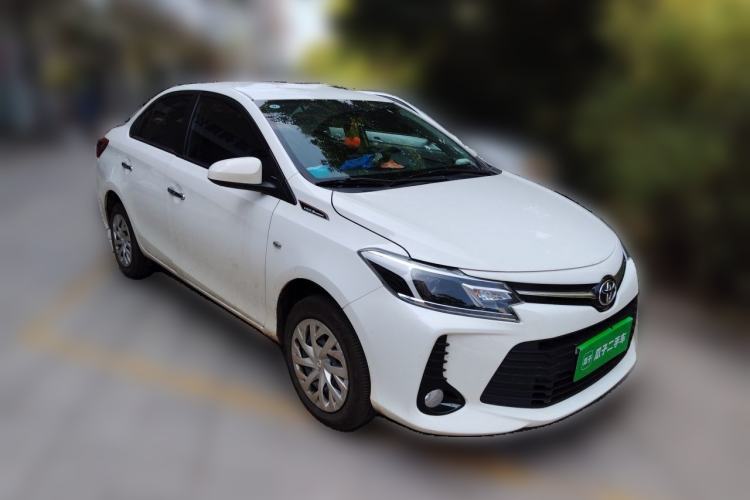 Used Toyota Vios 2022 1.5L 20th Anniversary Edition Front Right 45 Deg