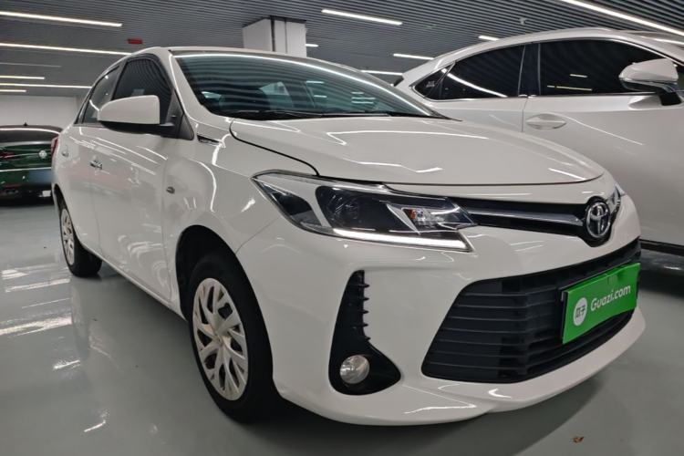 Used Toyota Vios 2022 1.5L 20th Anniversary Edition Front Right 45 Deg