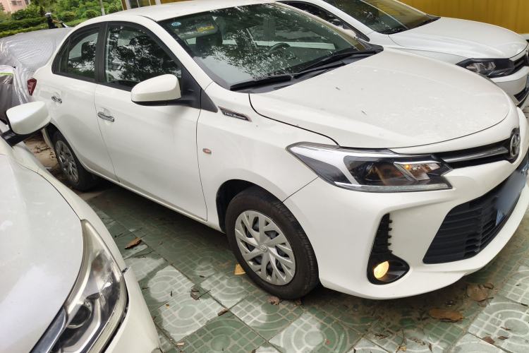 Used Toyota Vios 2022 1.5L 20th Anniversary Edition Front Right 45 Deg