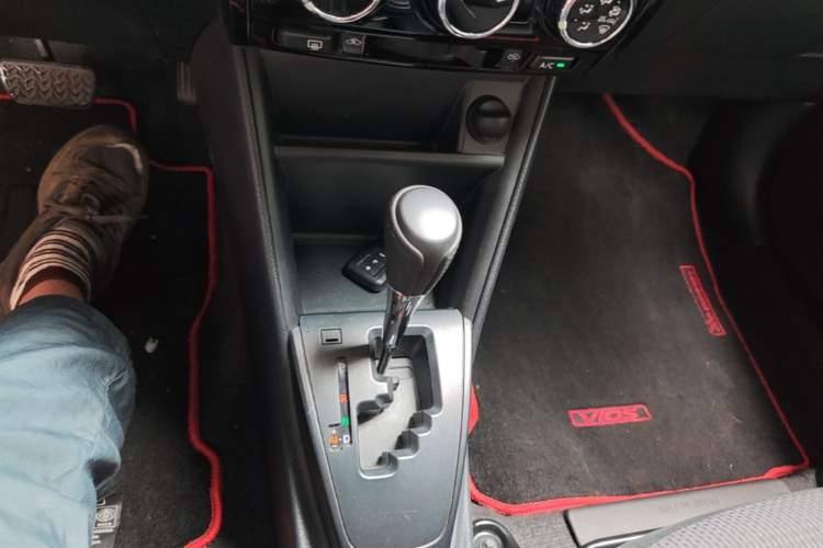 Used Toyota Vios 2022 1.5L 20th Anniversary Edition Gear Lever