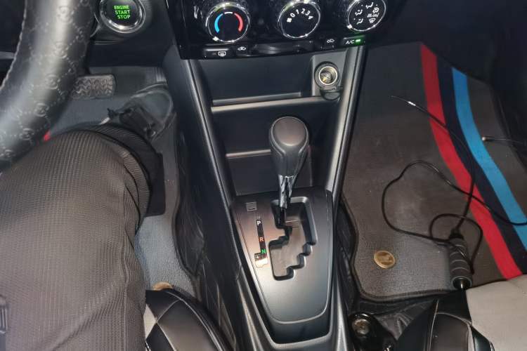 Used Toyota Vios 2022 1.5L 20th Anniversary Edition Gear Lever