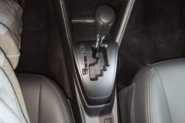 Used Toyota Vios 2022 1.5L CVT Active Drive CARE Edition Gear Lever