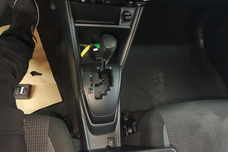Used Toyota Vios 2022 1.5L 20th Anniversary Edition Gear Lever