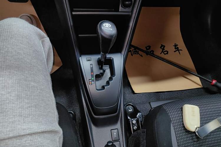 Used Toyota Vios 2022 1.5L 20th Anniversary Edition Gear Lever