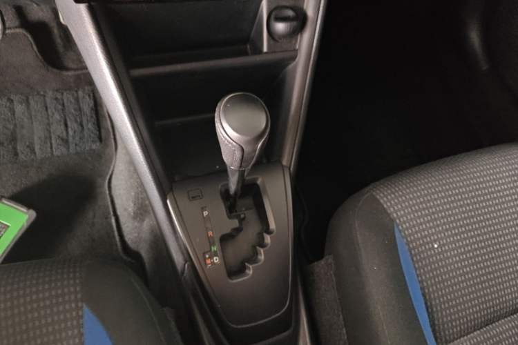Used Toyota Vios 2022 1.5L CVT Active Drive CARE Edition Gear Lever