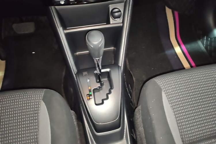 Used Toyota Vios 2022 1.5L 20th Anniversary Edition Gear Lever