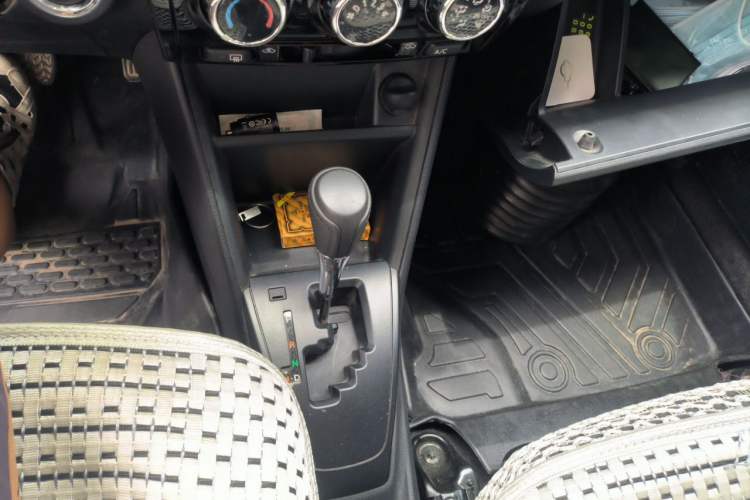 Used Toyota Vios 2022 1.5L CVT Active Drive CARE Edition Gear Lever