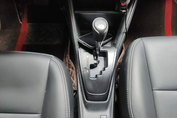 Used Toyota Vios 2022 1.5L 20th Anniversary Edition Gear Lever