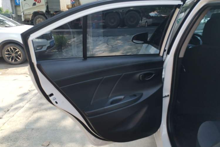 Used Toyota Vios 2022 1.5L 20th Anniversary Edition Interior 8
