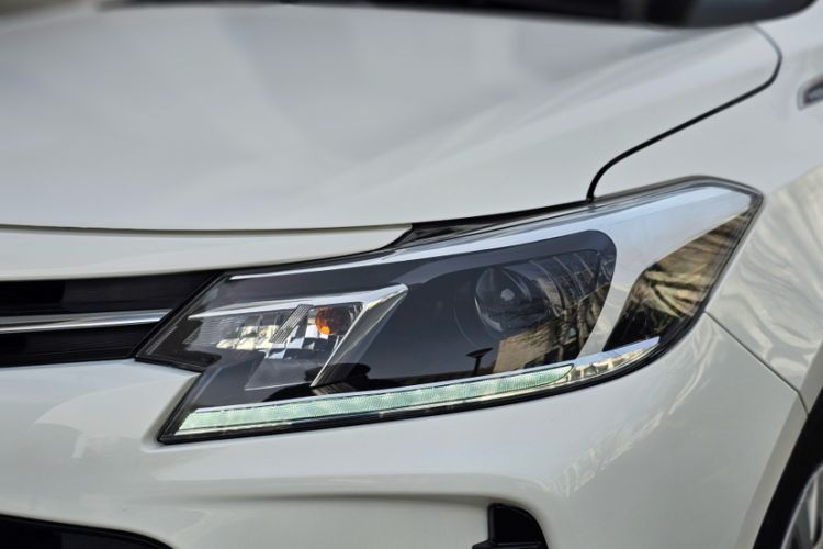 Used Toyota Vios 2022 1.5L 20th Anniversary Edition Left Front Headlight