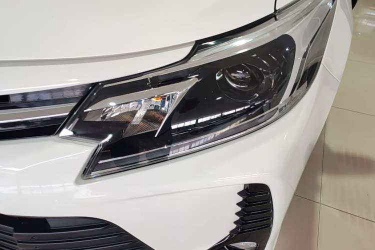 Used Toyota Vios 2022 1.5L 20th Anniversary Edition Left Front Headlight