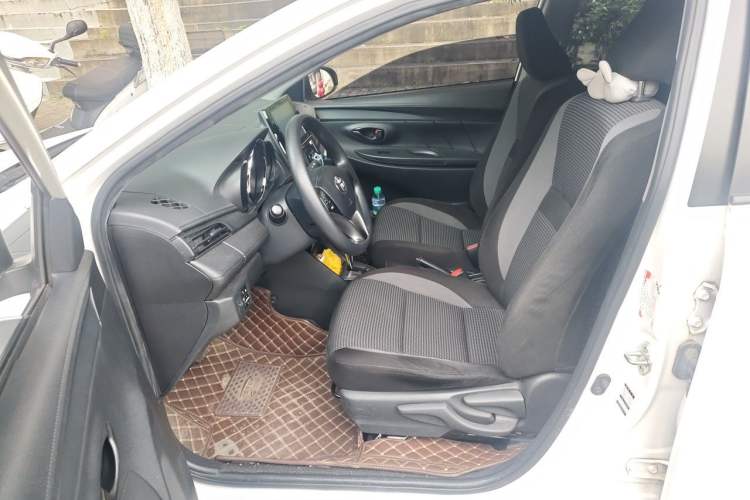 Used Toyota Vios 2022 1.5L 20th Anniversary Edition Left Front Seat