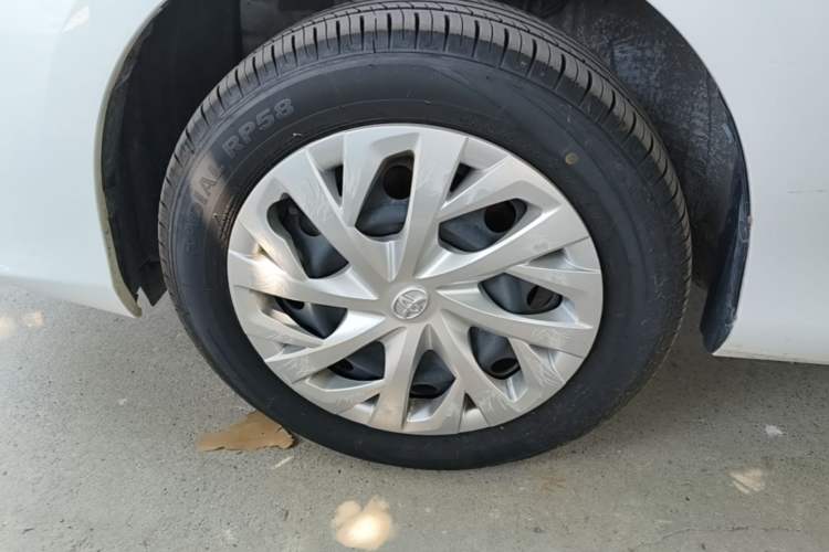 Used Toyota Vios 2022 1.5L 20th Anniversary Edition Left Front Wheel Hub