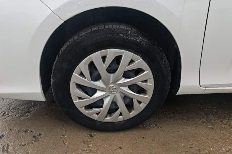 Used Toyota Vios 2022 1.5L 20th Anniversary Edition Left Front Wheel Hub