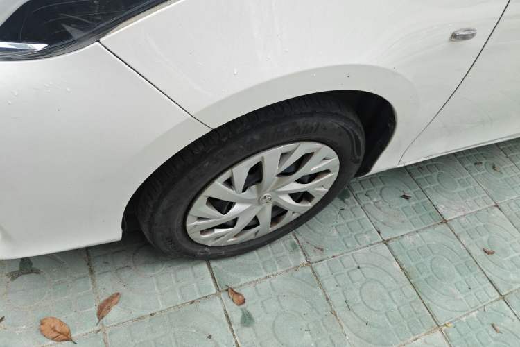 Used Toyota Vios 2022 1.5L 20th Anniversary Edition Left Front Wheel Hub