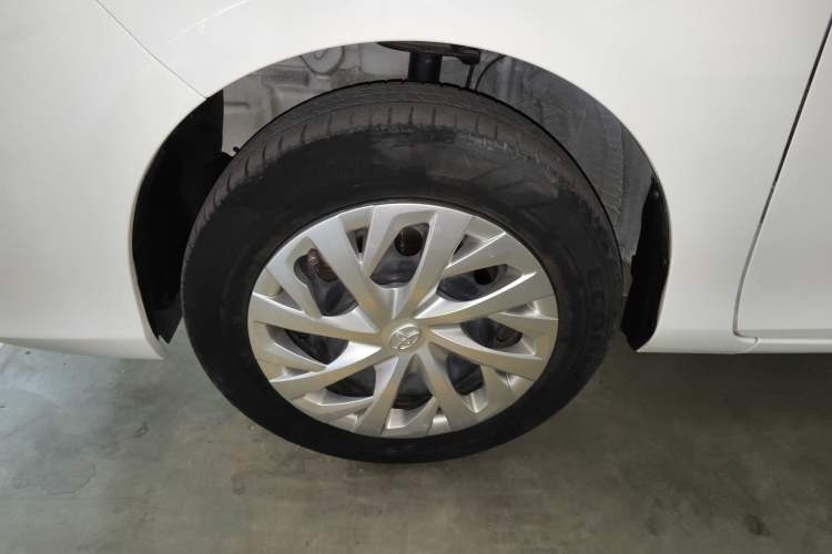 Used Toyota Vios 2022 1.5L 20th Anniversary Edition Left Front Wheel Hub