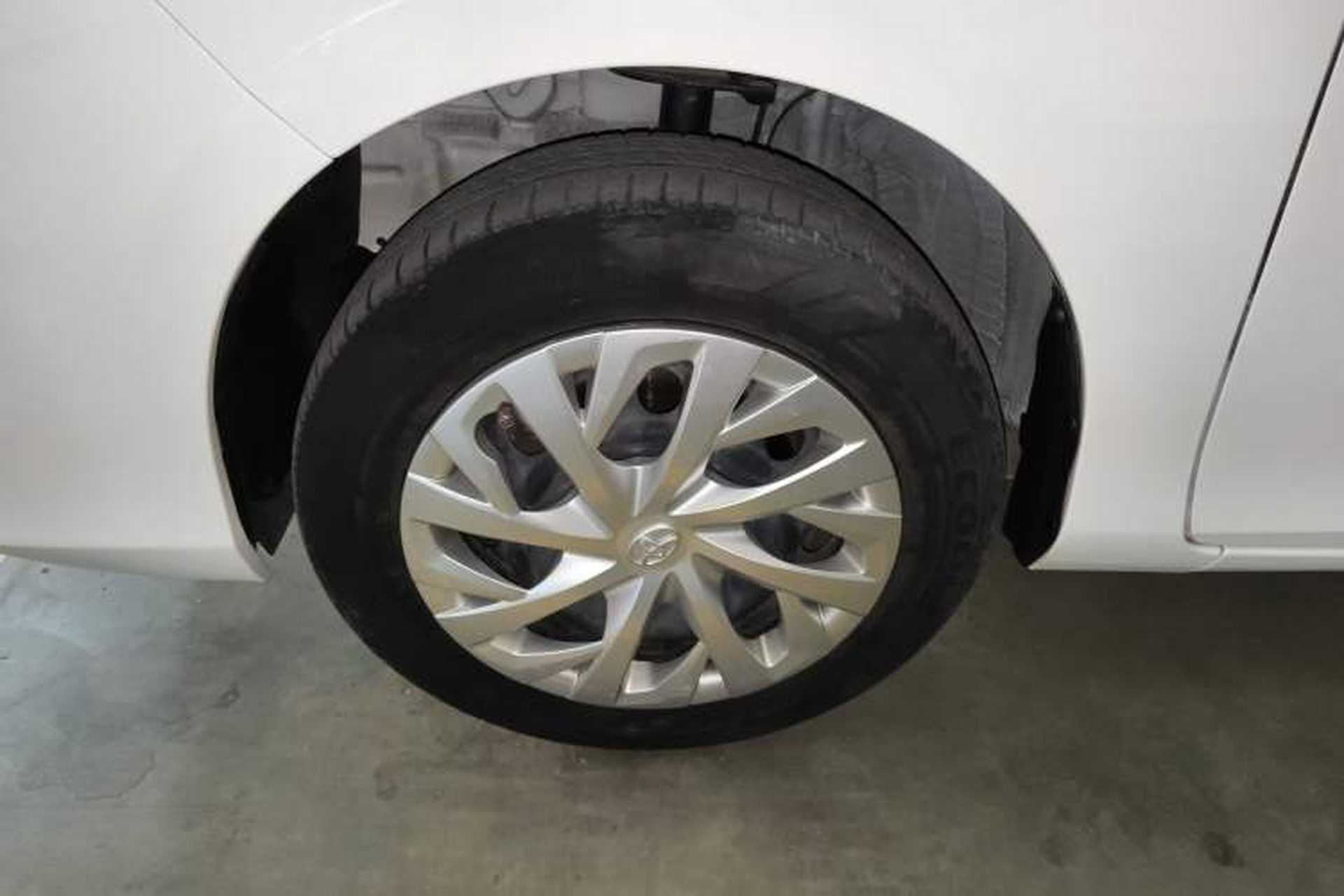 Used Toyota Vios 2022 1.5L 20th Anniversary Edition Left Front Wheel Hub