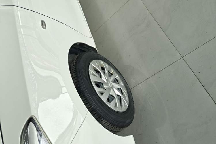Used Toyota Vios 2022 1.5L CVT Active Drive CARE Edition Left Front Wheel Hub