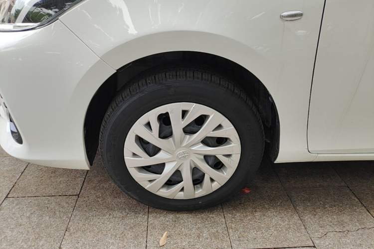 Used Toyota Vios 2022 1.5L 20th Anniversary Edition Left Front Wheel Hub
