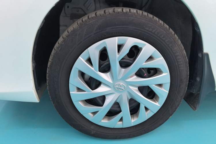 Used Toyota Vios 2022 1.5L 20th Anniversary Edition Left Front Wheel Hub