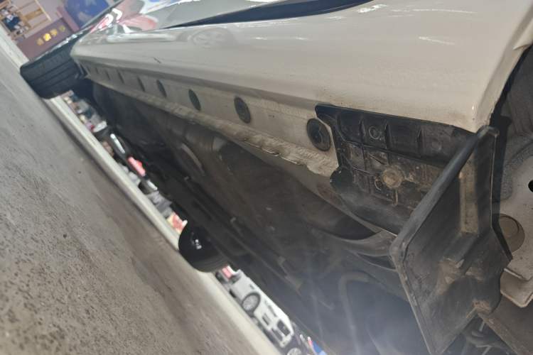 Used Toyota Vios 2022 1.5L 20th Anniversary Edition Left Side Sill