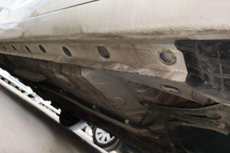 Used Toyota Vios 2022 1.5L 20th Anniversary Edition Left Side Sill