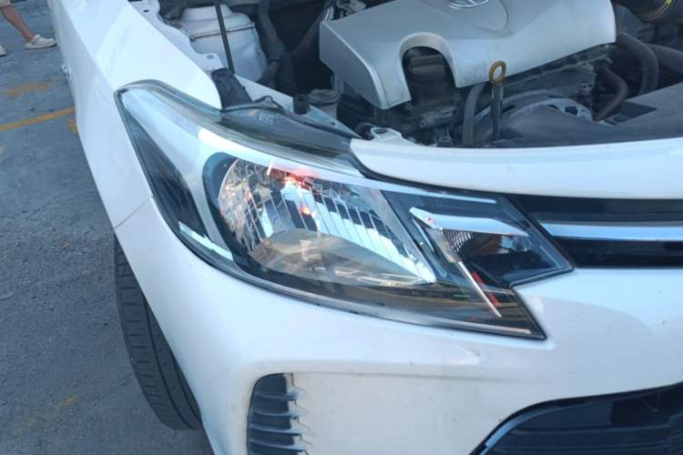 Used Toyota Vios 2022 1.5L CVT Active Drive CARE Edition Right Front Headlight