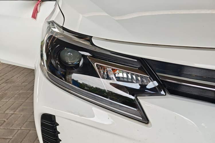 Used Toyota Vios 2022 1.5L 20th Anniversary Edition Right Front Headlight