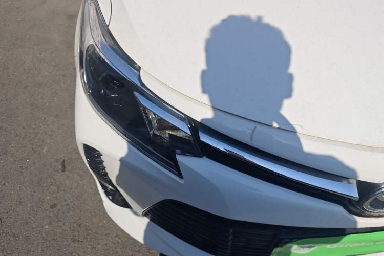 Used Toyota Vios 2022 1.5L 20th Anniversary Edition Right Front Headlight