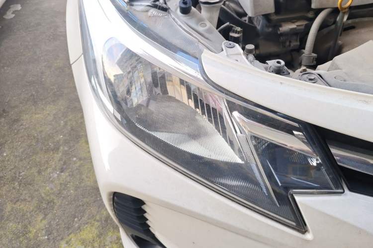 Used Toyota Vios 2022 1.5L CVT Active Drive CARE Edition Right Front Headlight