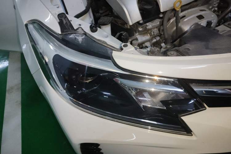 Used Toyota Vios 2022 1.5L 20th Anniversary Edition Right Front Headlight